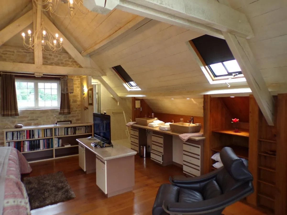 Moulin Du Soustre Bed & Breakfast Cavagnac