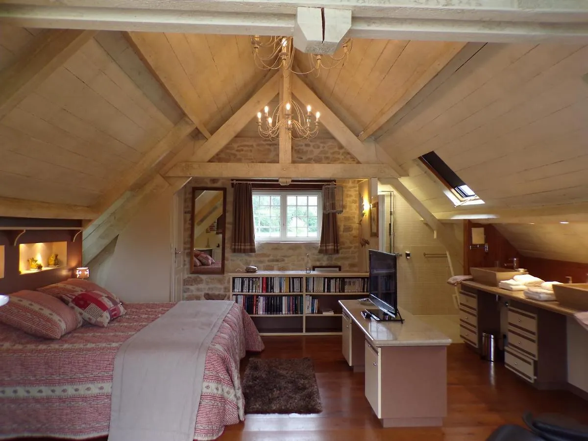 Moulin Du Soustre Bed & Breakfast Cavagnac France