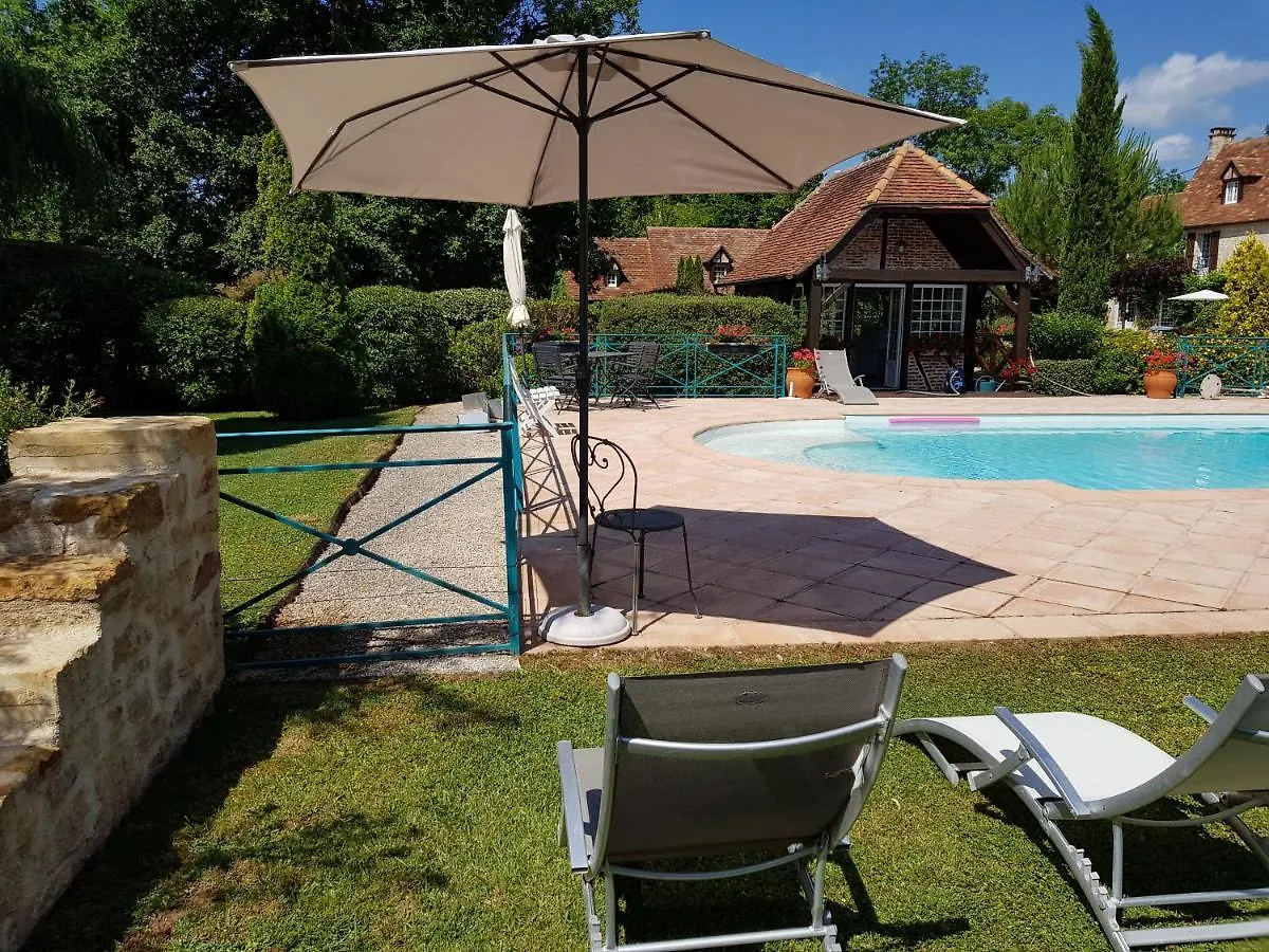 Moulin Du Soustre Bed & Breakfast Cavagnac