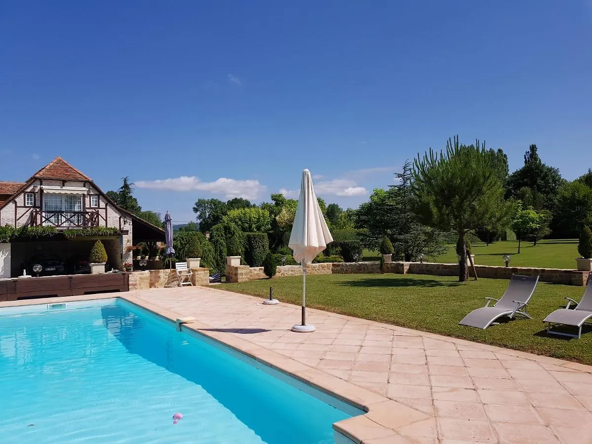 Moulin Du Soustre Bed & Breakfast Cavagnac 0*,  France