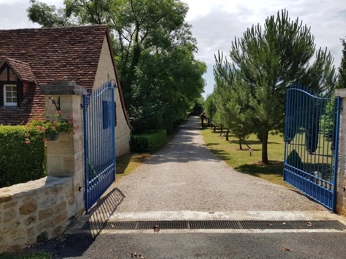 Moulin Du Soustre Bed & Breakfast Cavagnac